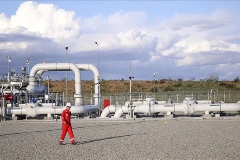 Enerji ve Tabii Kaynaklar Bakanı D&ouml;nmez ,Azerbaycan gazını T&uuml;rkiye &uuml;zerinden