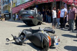 Manisa'nın Turgutlu il&ccedil;esinde, otomobilin &ccedil;arptığı motosikletteki Atilla &Ccedil;etin (36) ile