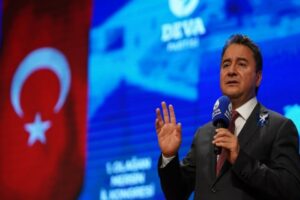 Dış politikaya ilişkin değerlendirmelerde bulunan DEVA Partisi Genel Başkanı Ali