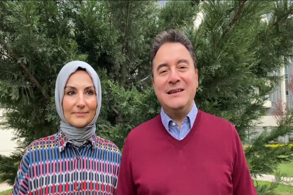 DEVA lideri Ali Babacan yayınladığı bayram mesajında, &ldquo;Bu &uuml;lkenin &ccedil;&ouml;z&uuml;lemeyecek