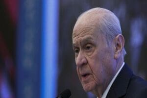 MHP Genel Başkanı Devlet Bah&ccedil;eli, "T&uuml;rkiye&rsquo;nin &ouml;ncelikli ve &ccedil;&ouml;z&uuml;lmesi gereken