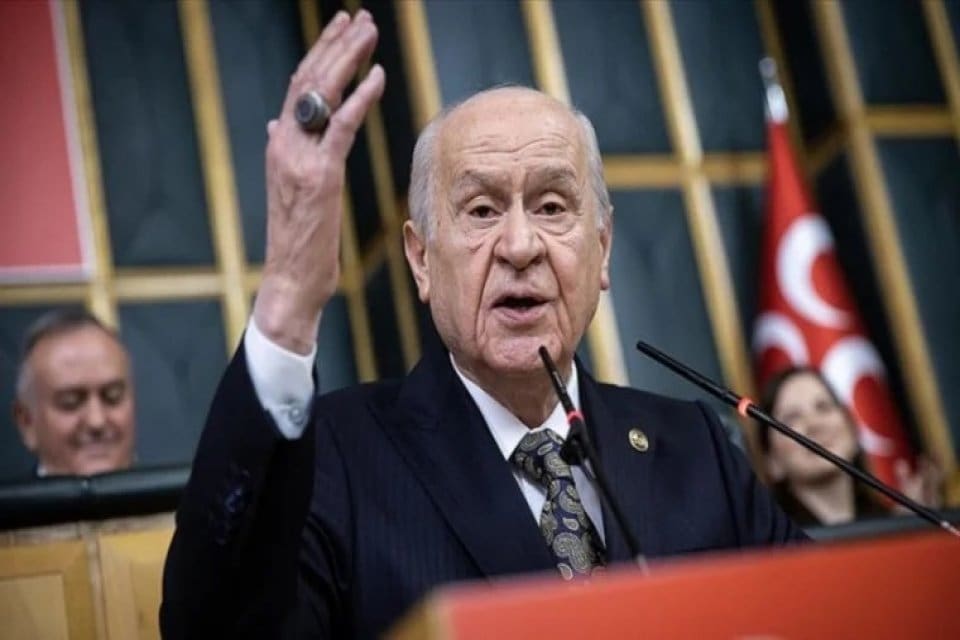 Partisinin TBMM'deki grup toplantısında g&uuml;ndemi değerlendiren Bah&ccedil;eli'nin hedefinde Altılı Masa