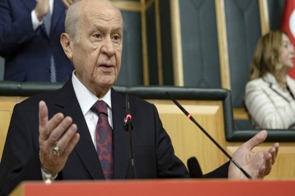 MHP lideri Devlet Bah&ccedil;eli, CHP lideri Kemal Kılı&ccedil;daroğlu'na Cumhurbaşkanlığı adaylığı