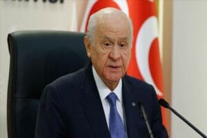 MHP lideri Bah&ccedil;eli, CHP Genel Başkanı Kemal Kılı&ccedil;daroğlu'nun 2011 yılında