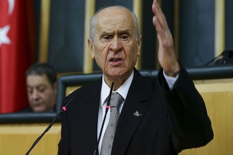 MHP lideri Bah&ccedil;eli, Yargıtay'ın HDP'nin kapatılması istemiyle yeniden dava a&ccedil;masına