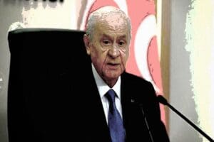 MHP Lideri&nbsp;Devlet Bah&ccedil;eli, T&uuml;rkiye&rsquo;nin kritik bir s&uuml;re&ccedil;ten ge&ccedil;tiğini belirterek,&nbsp;&ldquo;Ter&ouml;r &ouml;rg&uuml;tleriyle