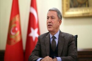 &nbsp;Milli Savunma Bakanı Hulusi Akar, Irak'ın kuzeyindeki ter&ouml;r &ouml;rg&uuml;tlerine y&ouml;nelik