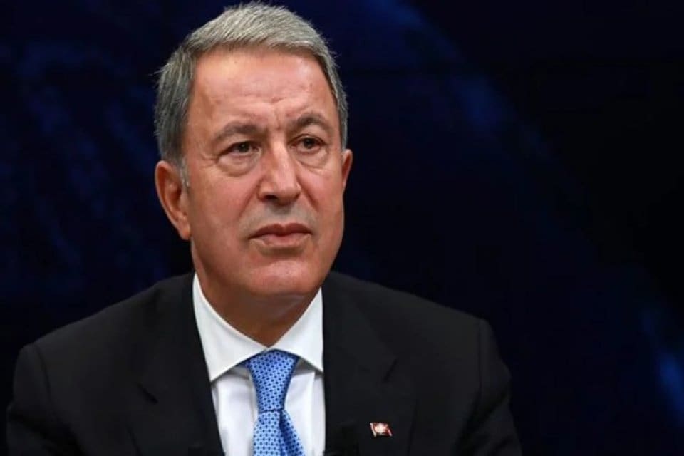 Milli Savunma Bakanı Hulusi Akar, Irak'ın kuzeyindeki &uuml;s b&ouml;lgesine saldırıya
