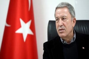 Milli Savunma Bakanı Hulusi Akar, emekli amirallerin bildirisiyle ilgili a&ccedil;ıklamalarda