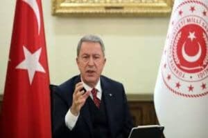 Ge&ccedil;en cumartesi g&uuml;n&uuml; &ouml;ğleden sonra iki meslektaşımla birlikte Milli Savunma