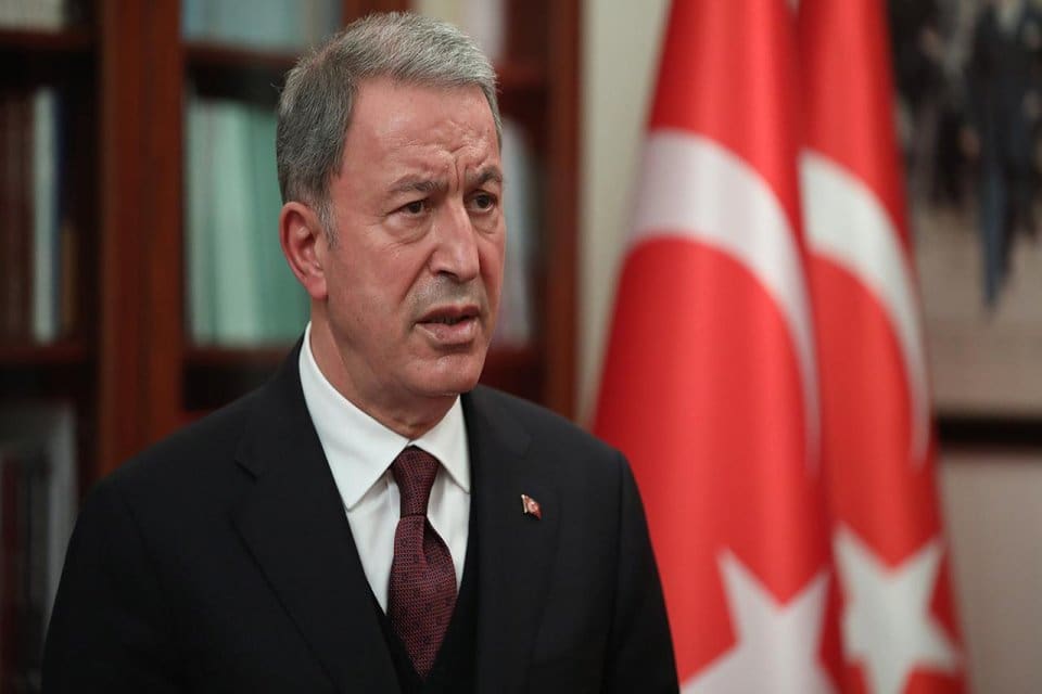 Milli Savunma Bakanı Hulusi Akar, sınır g&uuml;venliği konusunda yalan haberler,