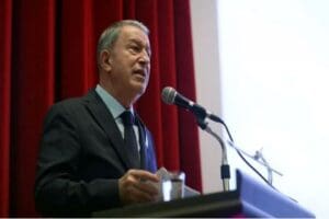 Milli Savunma Bakanı Hulusi Akar,&nbsp;Yunanistan ile Ege'de yaşanan gerilime ilişkin