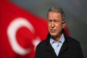 Milli Savunma Bakanı Hulusi Akar, son d&ouml;nemde gerginliğin yaşandığı Yunanistan'a