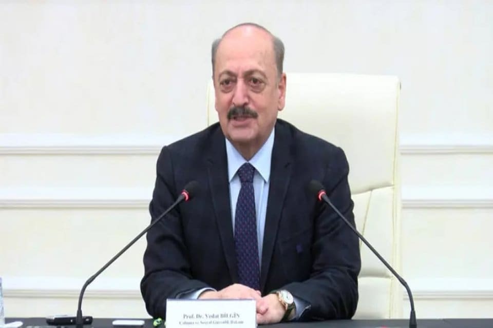&Ccedil;alışma ve Sosyal G&uuml;venlik Bakanı Vedat Bilgin, T&uuml;rkiye Emekliler Derneği