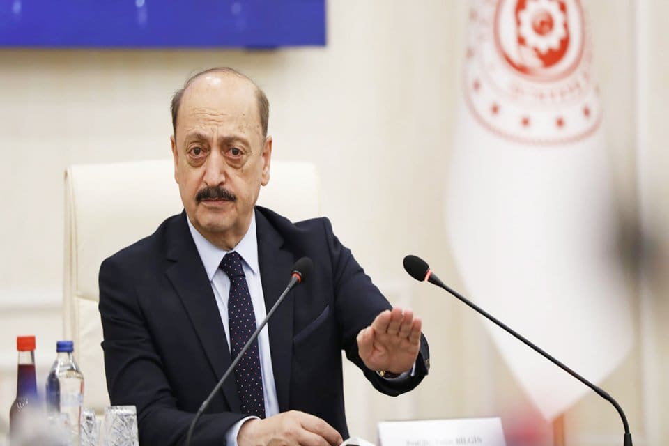 &Ccedil;alışma ve Sosyal G&uuml;venlik Bakanı Vedat Bilgin, TRT Haber yayınında