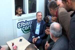 Adalet Bakanı Bekir Bozdağ, Elbistan'da "Vatandaşlarımızın kalıcı konutlara ge&ccedil;mesi ve