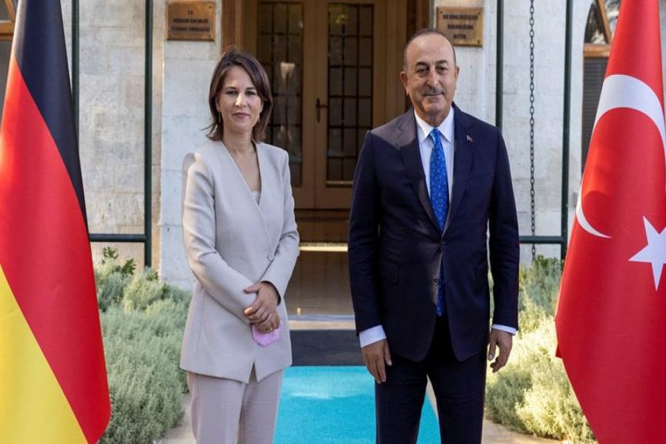 Dışişleri Bakanı Mevl&uuml;t &Ccedil;avuşoğlu, ortak basın toplantısı d&uuml;zenlediği Alman mevkidaşı