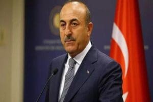 Ege'deki tacizlerle ilgili konuşan Bakan&nbsp;&Ccedil;avuşoğlu, T&uuml;rkiye'nin hukuki arg&uuml;manlarının&nbsp;Yunanistan'ı &ccedil;ileden &ccedil;ıkardığını