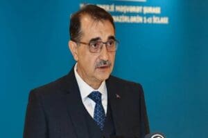 Enerji ve Tabii Kaynaklar Bakanı Fatih D&ouml;nmez, doğalgaz dağıtım merkezi