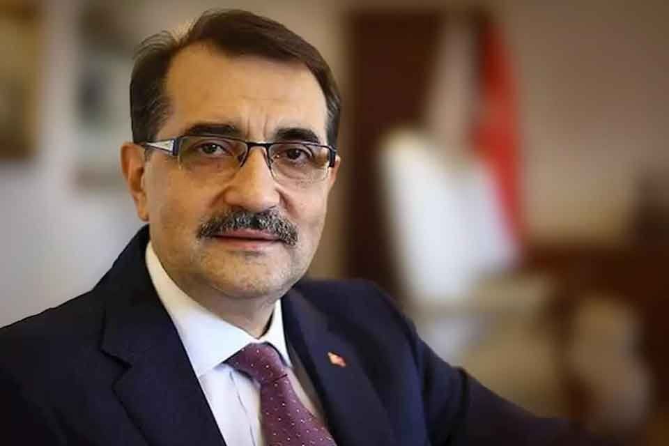 Enerji ve Tabii Kaynaklar Bakanı Fatih D&ouml;nmez, Karadeniz gazının konutlarda