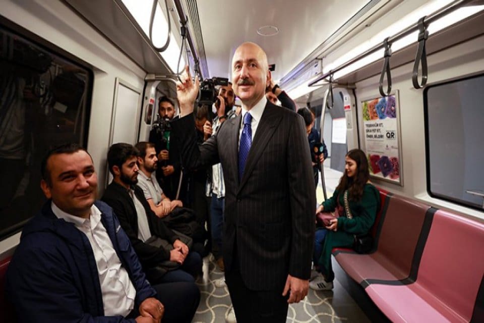 Ulaştırma ve Altyapı Bakanı Adil Karaismailoğlu, yeni hizmete giren Sabiha