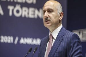 Ulaştırma ve Altyapı Bakanı Adil Karaismailoğlu, "Sayın Cumhurbaşkanı'mızın liderliğinde icraatlar