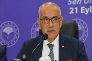 2023 se&ccedil;imlerinin &lsquo;kritik&rsquo; olduğunu belirtirken &rdquo;Hepimiz &ouml;b&uuml;r d&uuml;nyaya gideceğiz. O