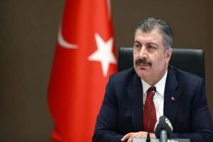 Sağlık Bakanı Fahrettin Koca, 0-17 yaş grubundaki vaka sayısının toplam
