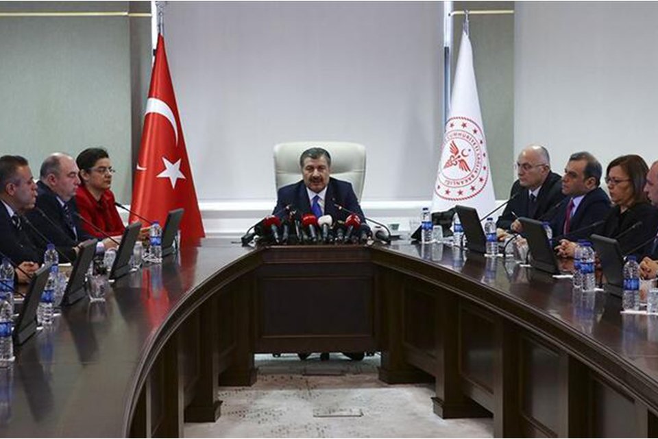 Sağlık Bakanı Fahrettin Koca, Koronavirüs Bilim Kurulu Toplantısı sonrası yazılı