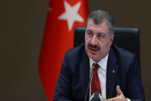 Corona vir&uuml;s salgınında ge&ccedil;en son bir yılın değerlendiren Fahrettin Koca,