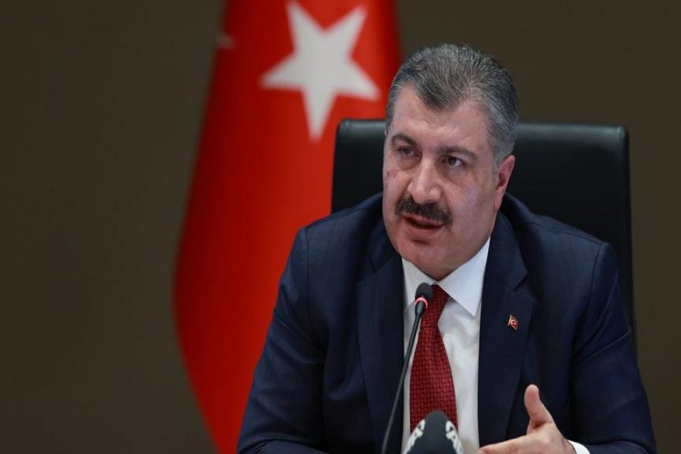 Corona vir&uuml;s salgınında ge&ccedil;en son bir yılın değerlendiren Fahrettin Koca,