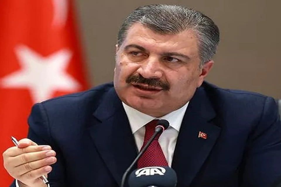 Sağlık Bakanı Fahrettin Koca, '81 ilimizden 26&rsquo;sı Mavi. 18 yaş
