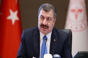 Sağlık Bakanı Fahrettin Koca, sosyal medya hesabından yaptığı paylaşımda ebeveynlere