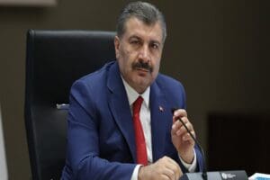 Sağlık Bakanı Fahrettin Koca, enkaz kaldırma &ccedil;alışmaları sırasında ortaya &ccedil;ıkan