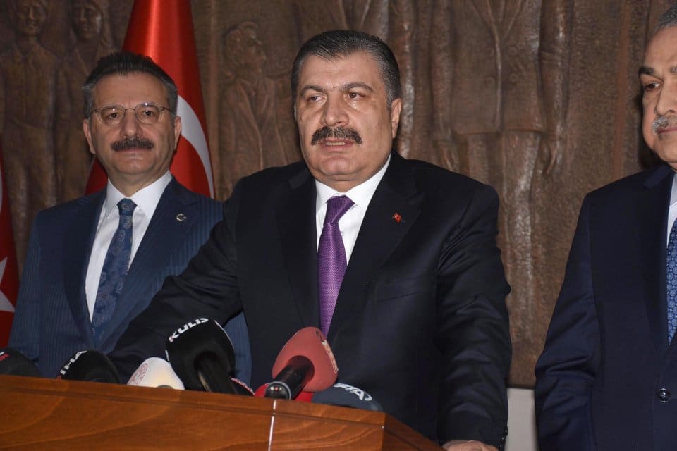 Sağlık Bakanı Fahrettin Koca, "Zihinlerimizden salgının korkusunu atıyoruz, artık g&uuml;vendeyiz.