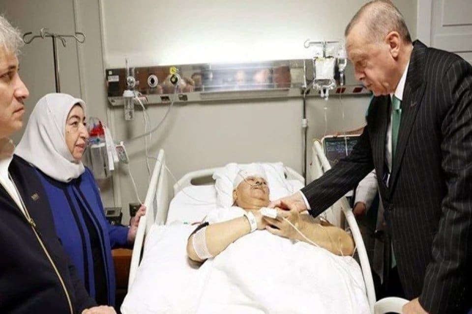 Kabine Toplantısı'nın ardından a&ccedil;ıklamalarda bulunan Sağlık Bakanı Koca, Binali Yıldırım