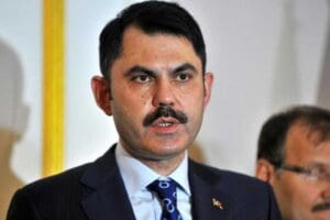 &Ccedil;evre, Şehircilik ve İklim Değişikliği Bakanı Murat Kurum, İzmir&rsquo;deki depremde