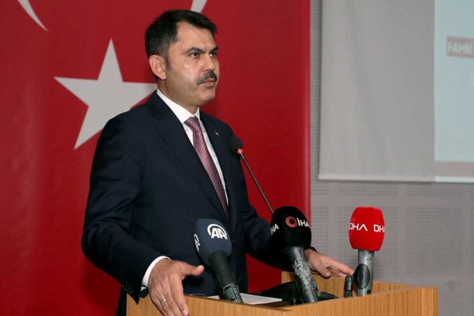 &Ccedil;evre ve Şehircilik Bakanı Murat Kurum İzmir'e geldi ve "Tıpkı