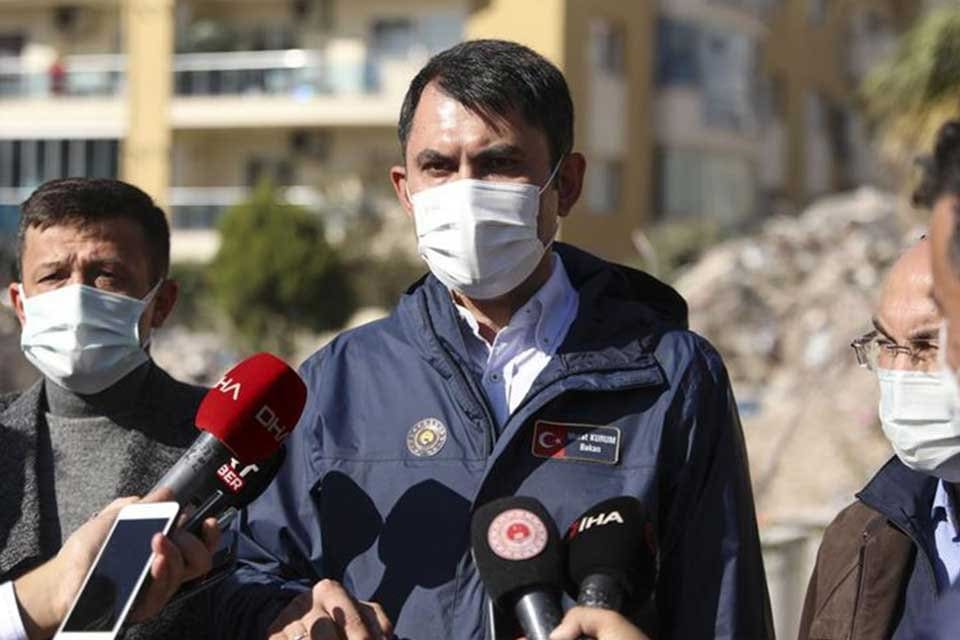 &Ccedil;evre, Şehircilik ve İklim Değişikliği Bakanı Murat Kurum, "İzmir depremi