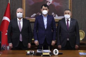 Çevre ve Şehircilik Bakanı Murat Kurum Menemen Belediyesi’ni ziyaret etti.