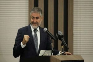 Hazine ve Maliye Bakanı Nureddin Nebati b&uuml;t&ccedil;e sunumunda "2022 yılının