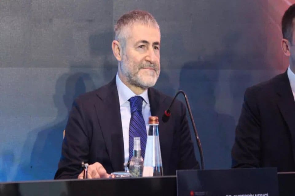 Hazine ve Maliye Bakanı Nureddin Nebati sosyal medya hesabından a&ccedil;ıklamalarda
