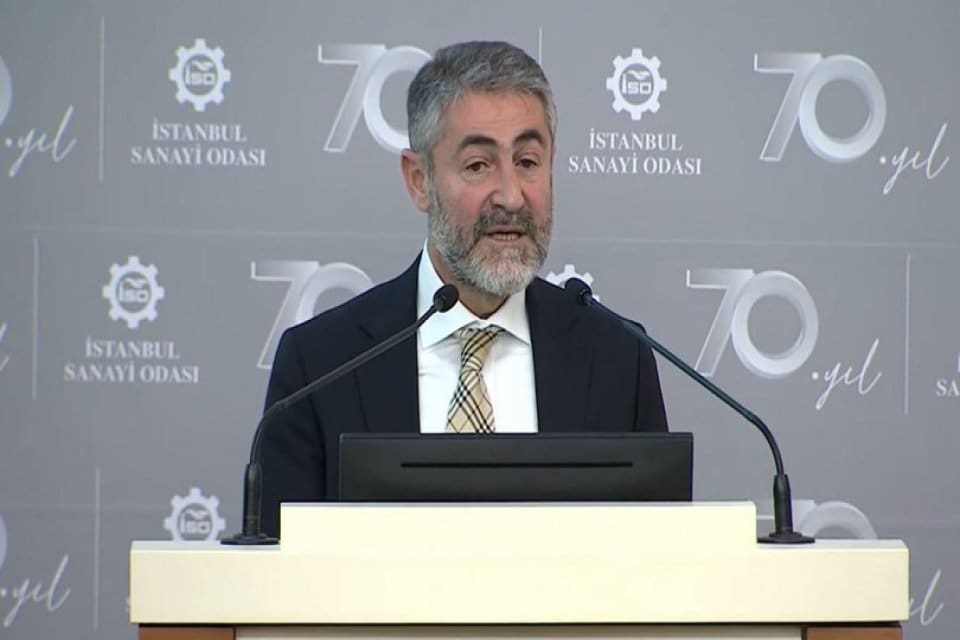 Hazine ve Maliye Bakanı Nureddin Nebati, iş insanlarıyla yaptığı toplantıda