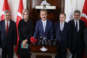 Milli Eğitim Bakanı Mahmut &Ouml;zer, bakanlık olarak Afyonkarahisar'ın eğitim yatırım