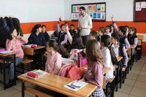 11 ilde yıkıma neden olan depremlerin ardından eğitim de olumsuz