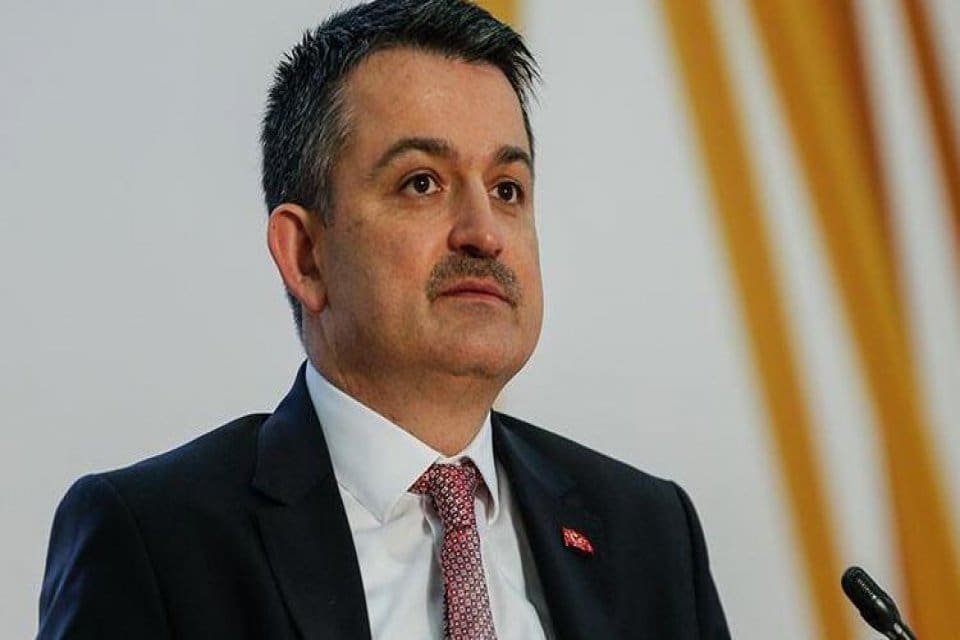 Tarım ve Orman Bakanı Bekir Pakdemirli, T&uuml;rkiye'yi derinden &uuml;zen orman