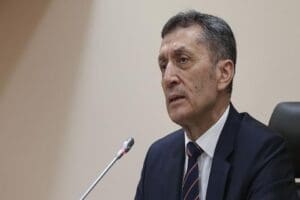 Liselere giriş i&ccedil;in pazar g&uuml;n&uuml; yapılan LGS'de daha &ouml;nce yayınlanmış