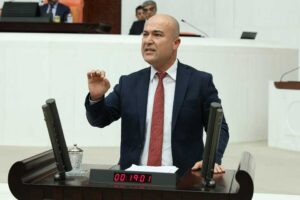 CHP İzmir Milletvekili Murat Bakan'ın &Ccedil;evre ve Şehircilik Bakanlığı'na İzmir'in