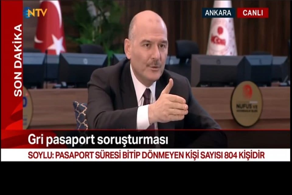 İ&ccedil;işleri Bakanı S&uuml;leyman Soylu, T&uuml;rkiye'nin g&uuml;ndemine oturan "gri pasaport" skandalı