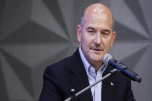 Bakan Soylu, seçim çalışmaları kapsamında ziyaret ettiği Esenyurt'ta konuştu.  KONUŞMASINDAN